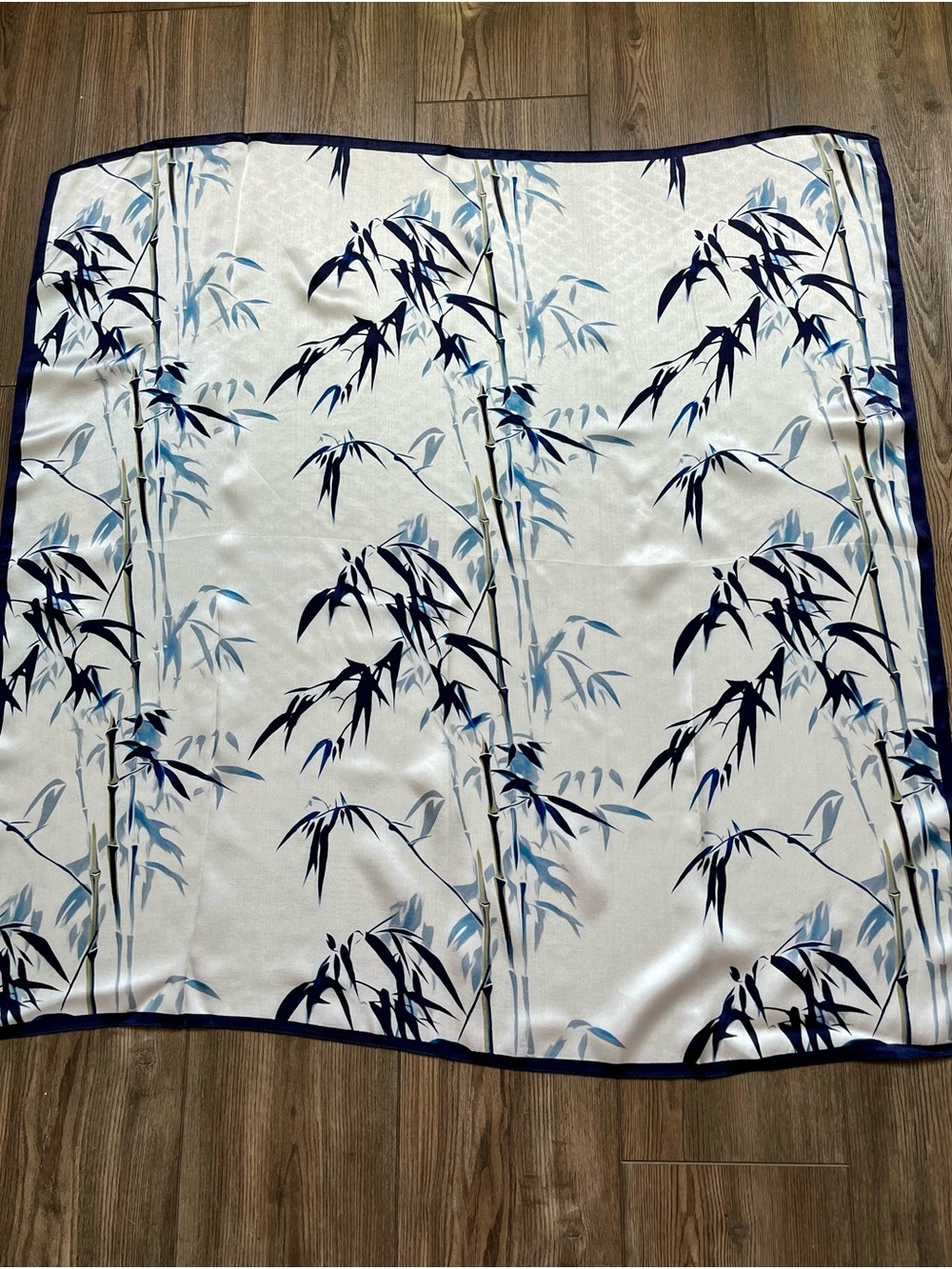 100% silk Women’s Blue Bamboo Print Scarf 34/34 inches
